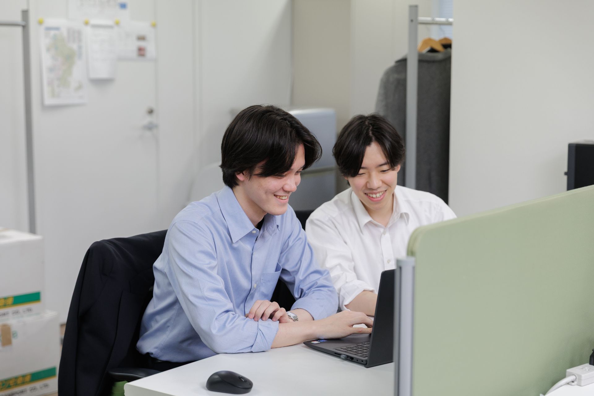 孤独を感じさせない「チームプレー」と、風通しの良い相談文化